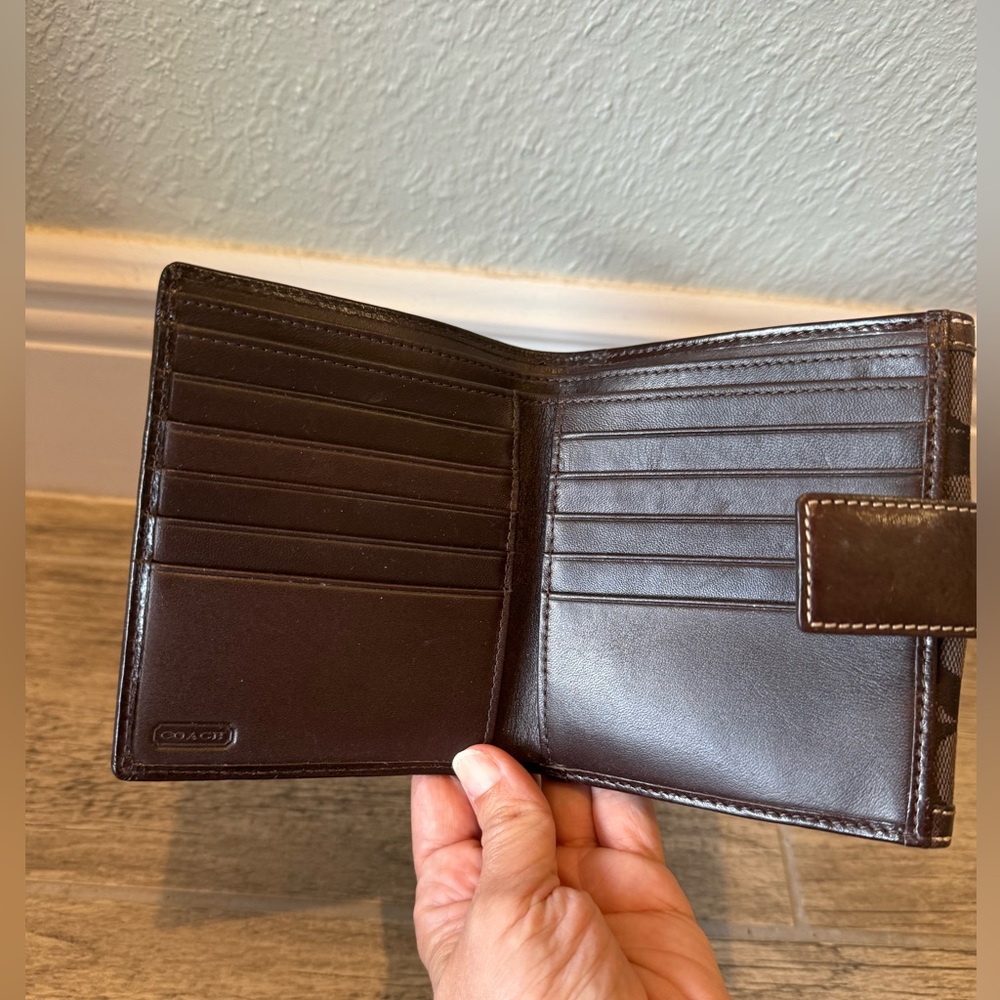 Coach Signature C Brown Wallet - Picture 6 of 7
